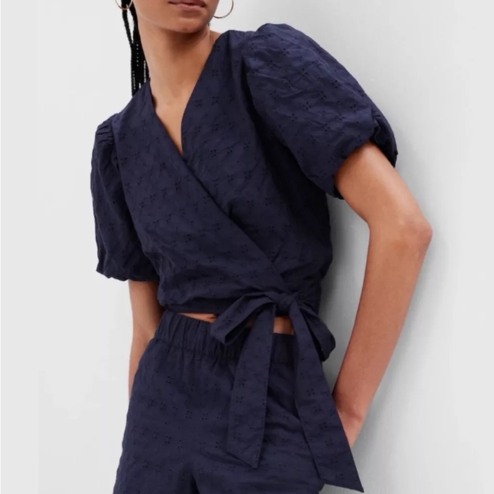 GAP Puff Sleeve Eyelet Wrap Top NAVY Size XXL - Picture 3 of 9